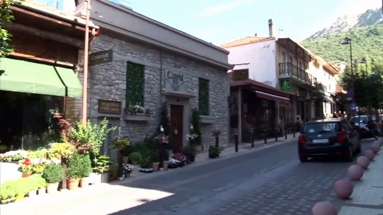 Ξεκίνησαν σήμερα οι θερινές εκπτώσεις - Την στή...