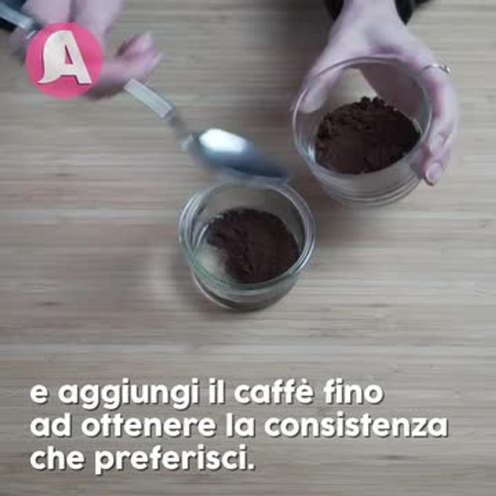 Tutorial scrub al caffè per il corpo