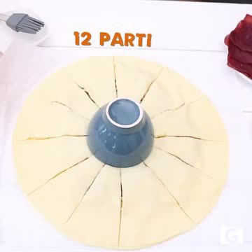 Torta salata girasole: la ricetta con formaggio e bresaola