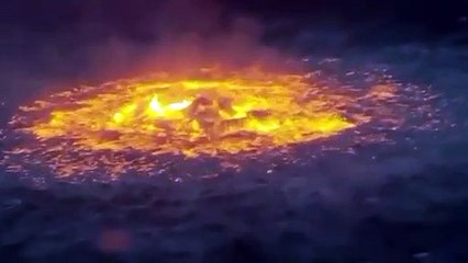 Un « œil de feu » sur l’océan