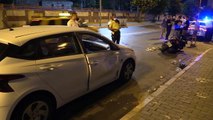 İzmir'de motosiklet otomobile çarptı: 1'i polis, 2 yaralı