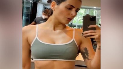 Video herunterladen: Mandana Karimi की Social Media पर Viral हुई Sexy Photos और Videos, Check Out | FilmiBeat