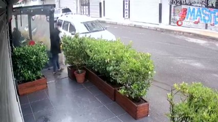 Park halindeki araçtan telefon çaldı, kimsenin ruhu bile duymadı