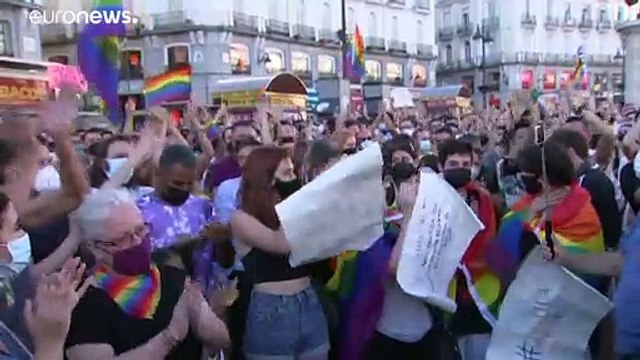 Ισπανία: Διαδηλώσεις για τον ξυλοδαρμό μέχρι θανάτου νεαρού - Καταγγελίες για ομοφοβικό έγκλημα