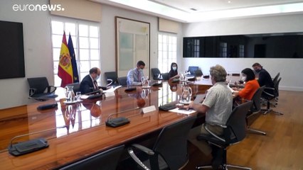 الأوضاع الصحية تتدهور مجدداً في إسبانيا والإصابات تسجل خصوصاً في صفوف الشبان