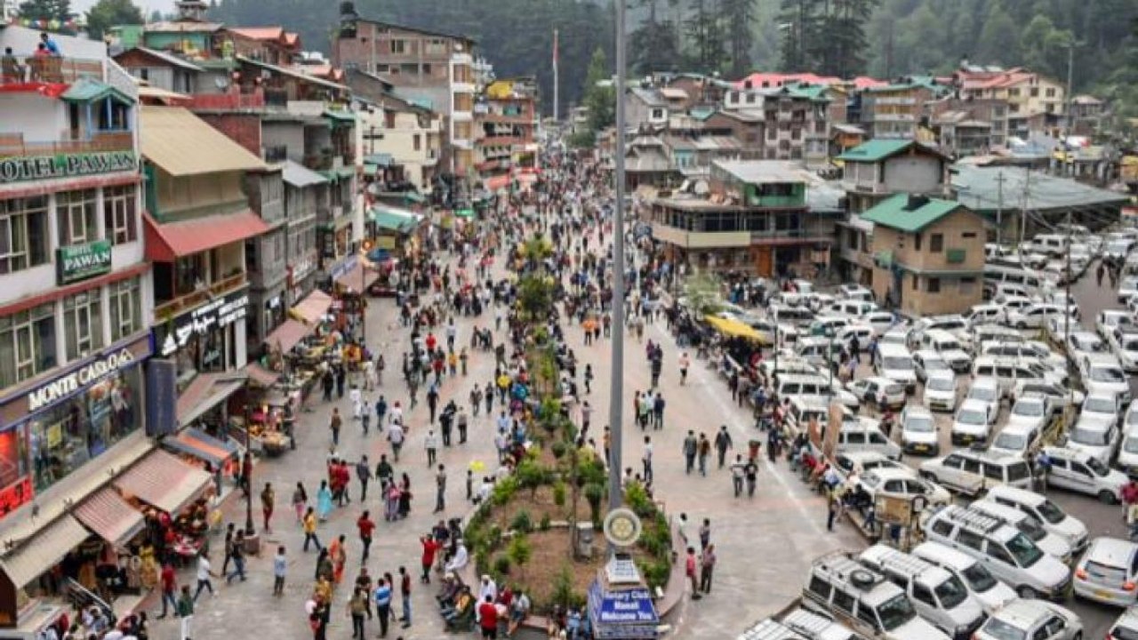 Tourists inflow picks up as COVID restrictions ease