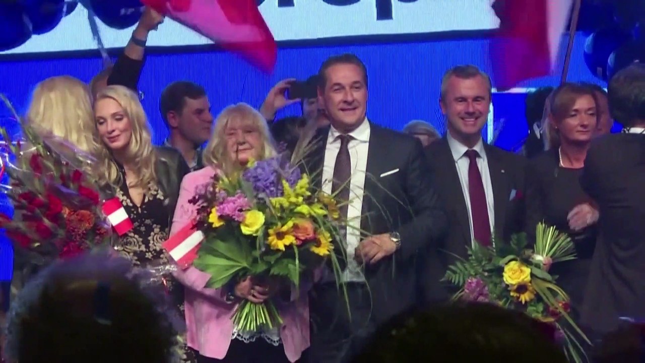 Verdacht der Bestechlichkeit: Ex-FPÖ-Chef Strache vor Gericht