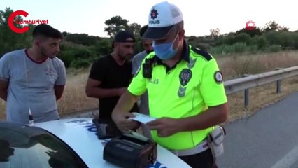 Çekicisinden fırlayan deniz otomobili karayolunu birbirine kattı