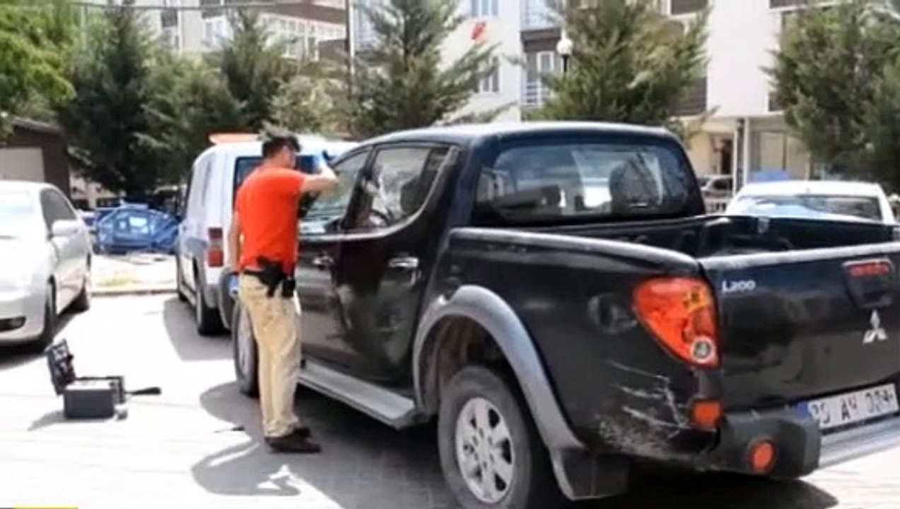 Polis, asker kovaladı