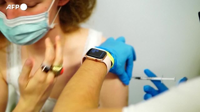 Ue, 45% adulti vaccinati. Figliuolo vedra' le Regioni