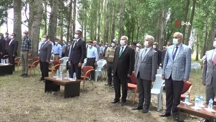 Vali Memiş: "Elleri nasırlı amcalarımız, teyzelerimiz televizyondaki sanatçılardan daha değerli"
