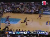 Grant Hill  throwing down a thunderous one-hander