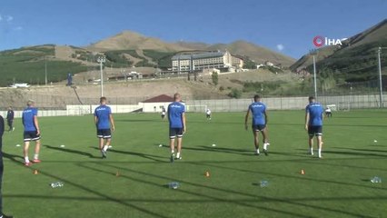 (Özel haber) Holmen: "Rizespor'a gelmemde abimin büyük bir payı var"