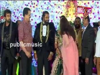 ಧುವ್ರ ಸರ್ಜಾ ದಂಪತಿಗೆ ಹಾರೈಸಿದ ಸಿನಿಮಾ ಕಲಾವಿದರು- Dhruva Sarja's Grand Reception