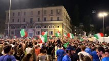 ROMA - İtalya Milli Takımı'nın EURO 2020'de finale çıkması coşkuyla kutlandı (2)