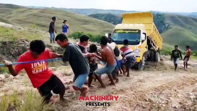Top 10 Extreme Dangerous Truck Fails Compilation 2021 ! Crazy Heavy Equipment Drive skills