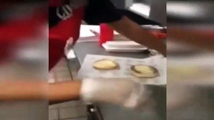 Fast food devinin mutfağından iğrenç görüntüler