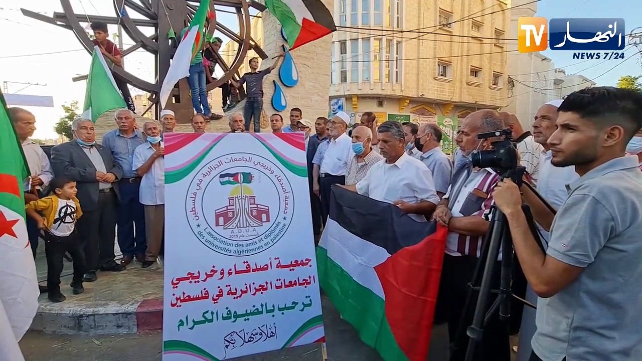 فلسطين: إحياء الذكرى 59 لإستقلال الجزائر في قطا...