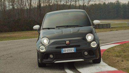 New Abarth 695 Esseesse Driving Video