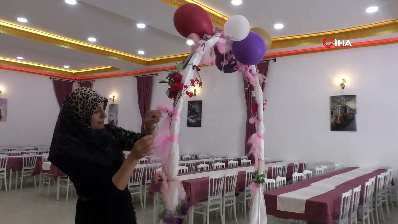 Hayallerini, bir zamanlar meyve sebze ektiği tarlasında gerçekleştirdi