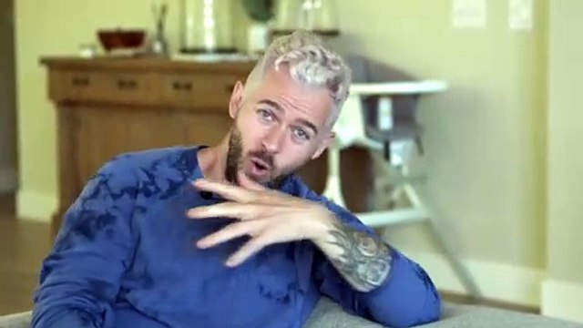 - Artem brings back his Dancing with the Stars HAIRSTYLE_# The Bella Twins # WWE SUPERSTARS