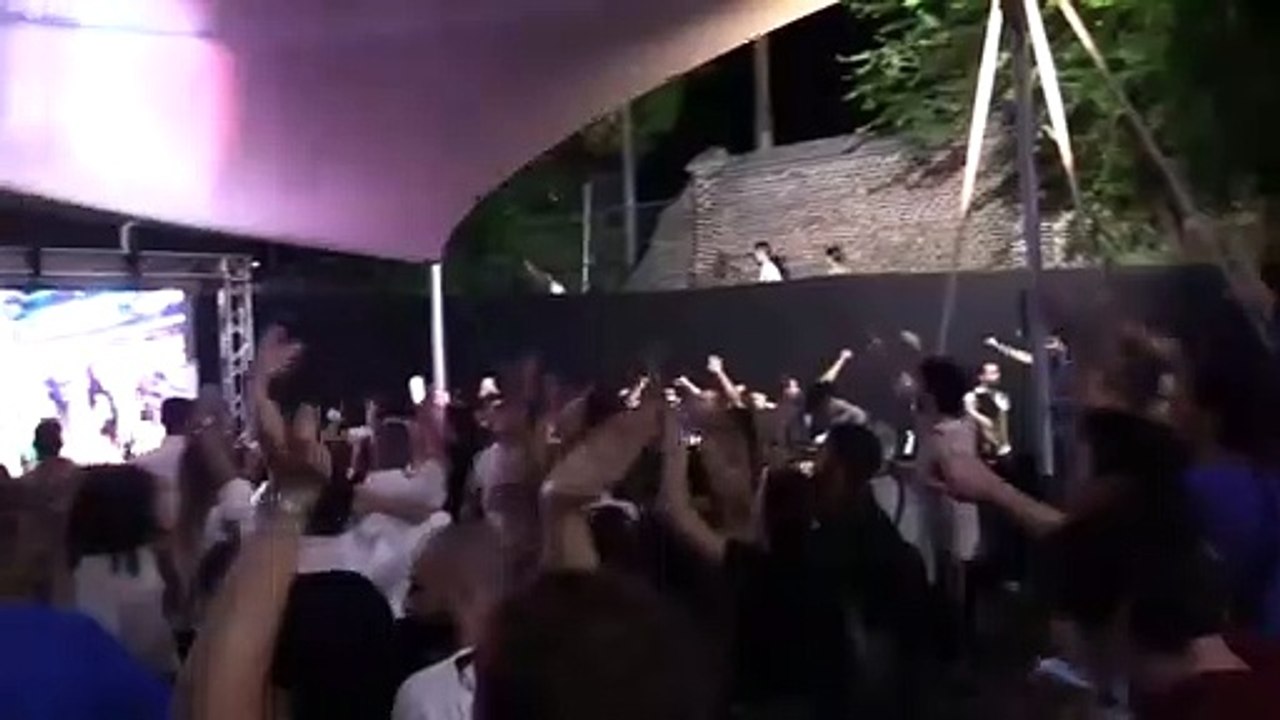 Euro2020, l'Italia vola in finale e a Milano esplode la festa in piazza Duomo