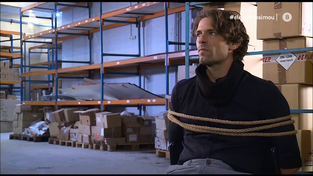 Apostolis Totsikas - Ela sti thesi mou (season 5 episode 205 scenes)