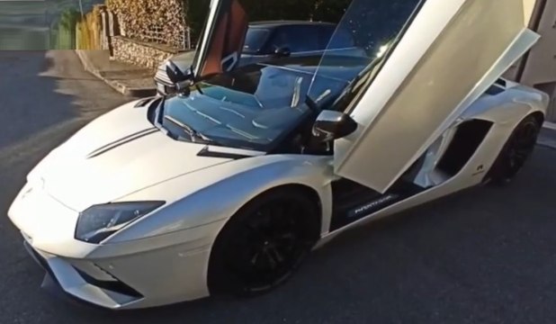 Prodotti fantasma venduti online, 15 denunce e sequestri per 72 milioni di euro (07.07.21)