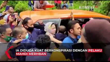 Momen Istri Pembunuh Suami Disoraki Warga Saat Dijemput Polisi