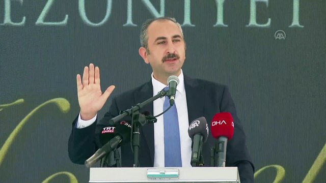ANKARA - Bakan Gül: 'Aklınızı, muhakemenizi, vicdanınızı hiç kimseye kiralık etmeyin'