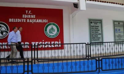 660. Tarihi Kırkpınar Yağlı Güreşleri öncesi Er Meydanı'nda son hazırlıklar yapılıyor