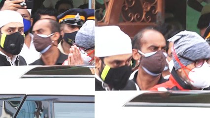Amitabh Bachchan Arrives At Dilip Kumar's Funeral
