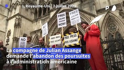 La compagne de Julian Assange demande l'abandon des poursuites
