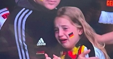 Une cagnotte lancée en soutien à la petite supportrice allemande traitée de « petite nazie », a permis de récolter 42 000 euros