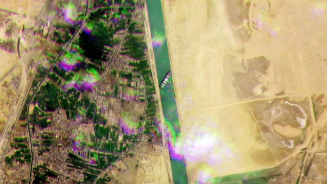 Canale di Suez, la Ever Given riparte dopo tre mesi