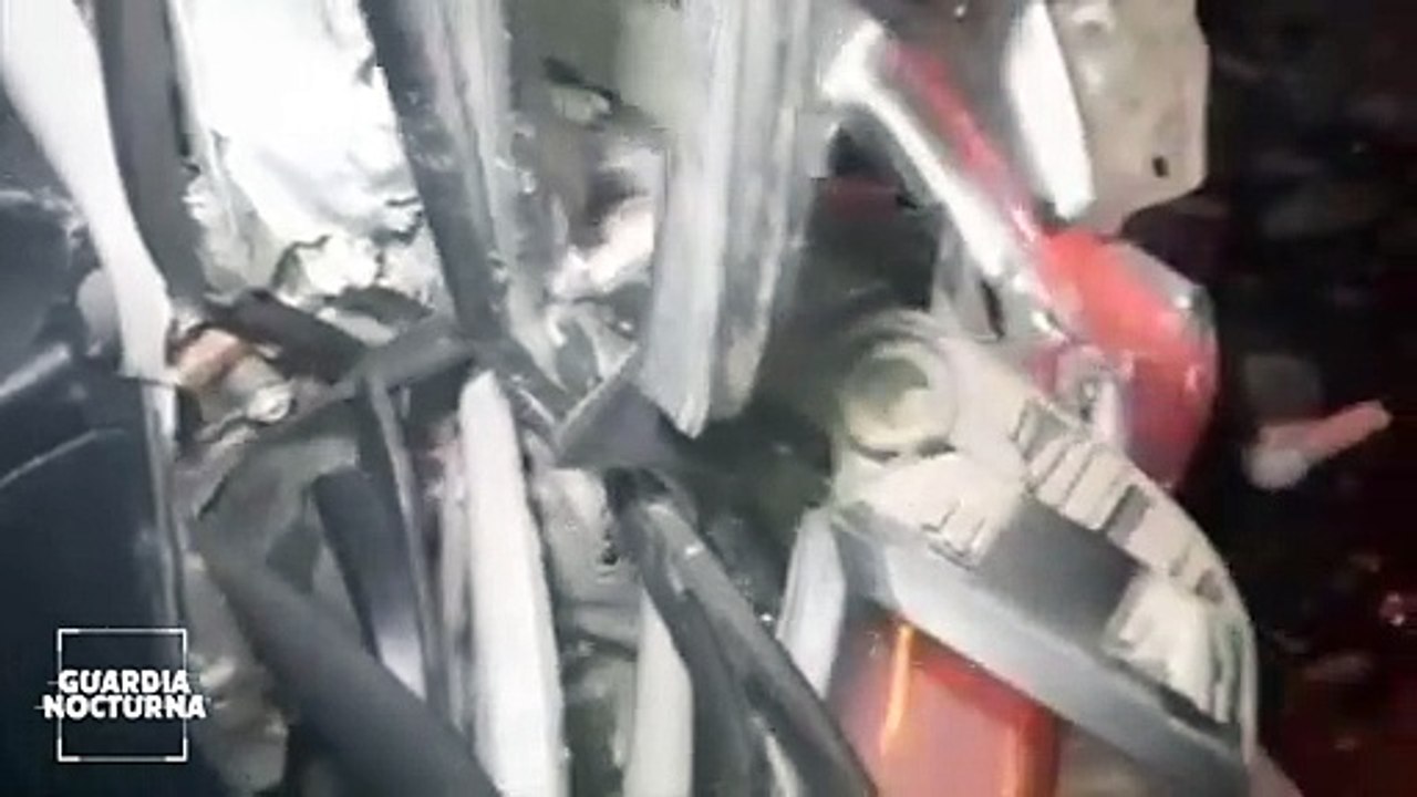 Con una fractura en su pierna, resultó un conductor de un auto compacto que no esquivó un tráiler que estaba detenido por una falla mecánica, esto sobre carretera a Chapala