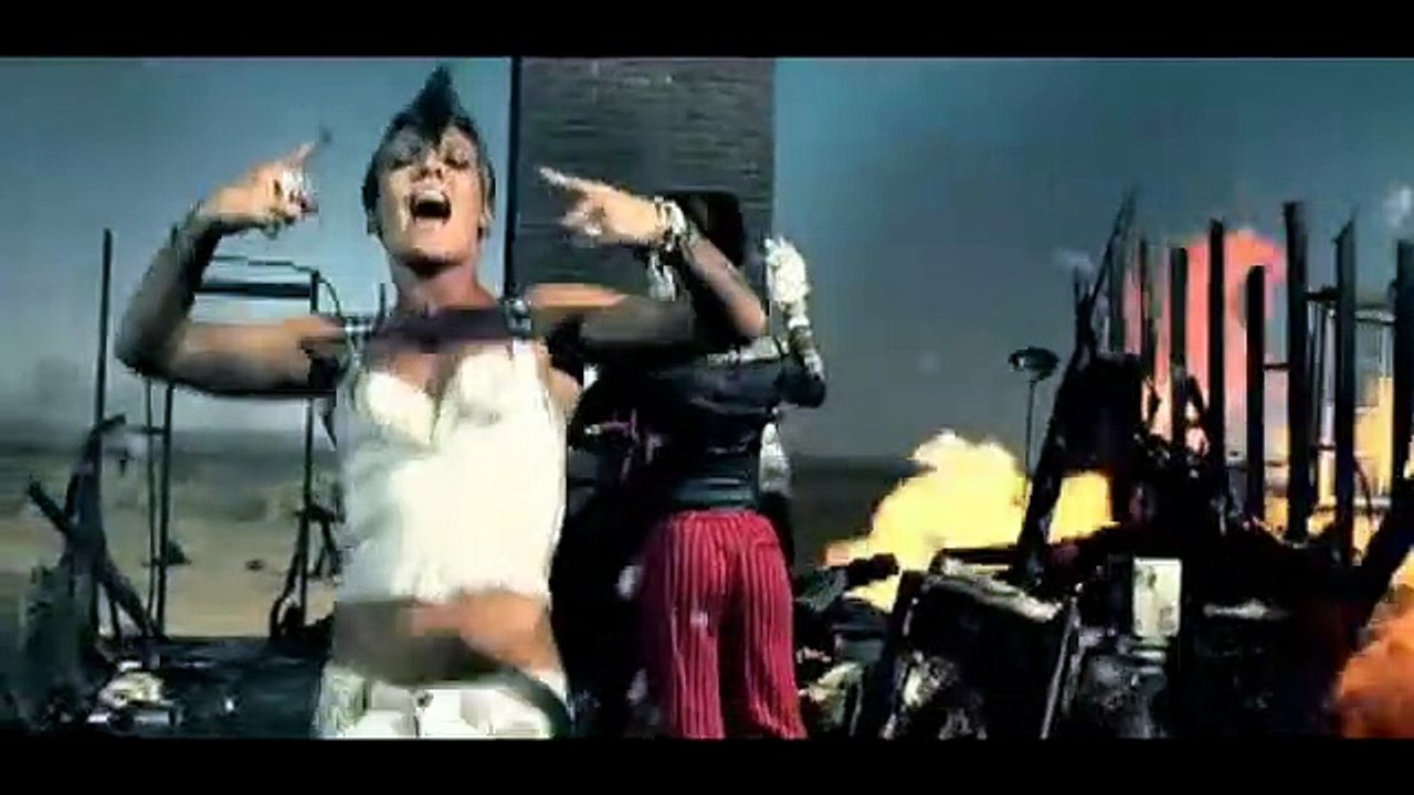 P!Nk - Funhouse (Official Video)