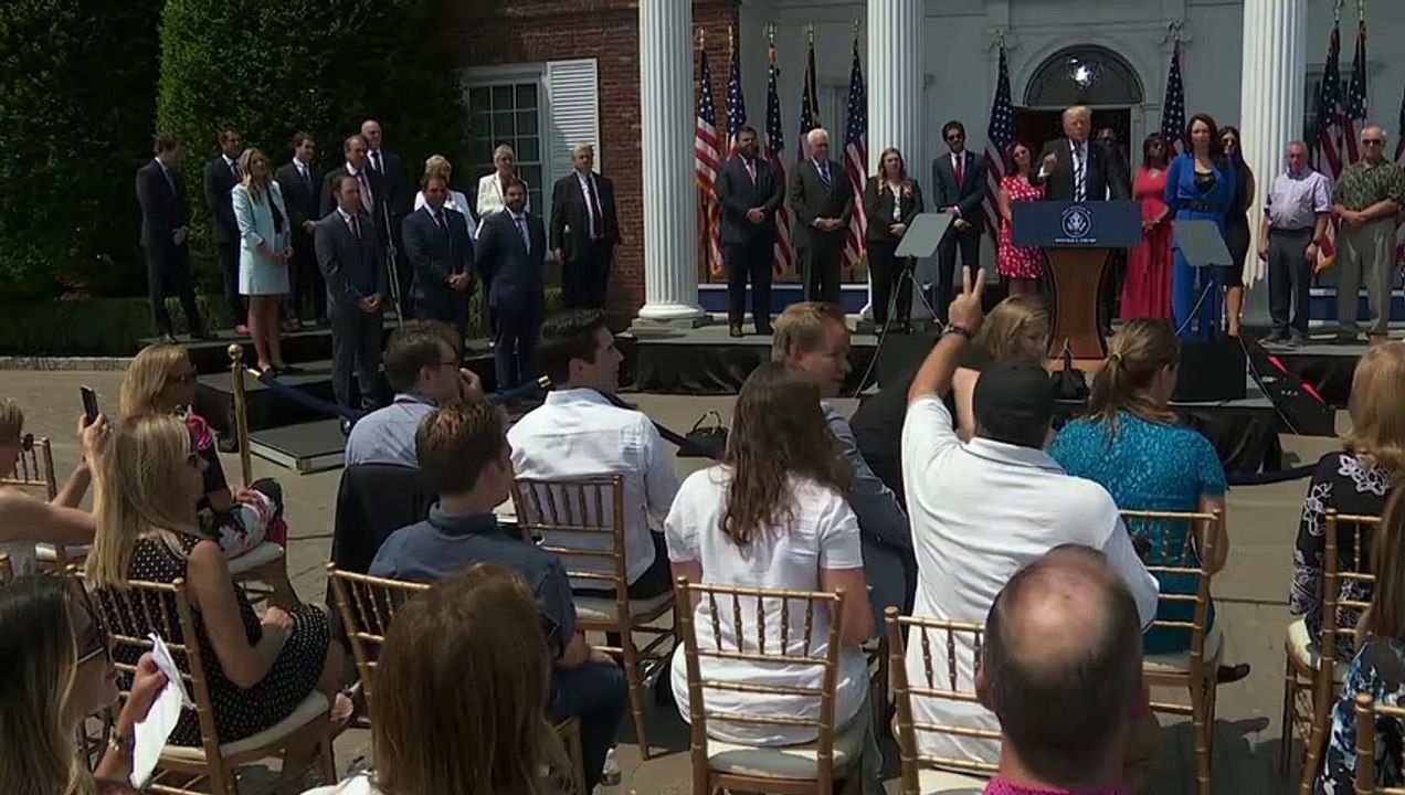 Trump promete processar Facebook, Google e Twitter