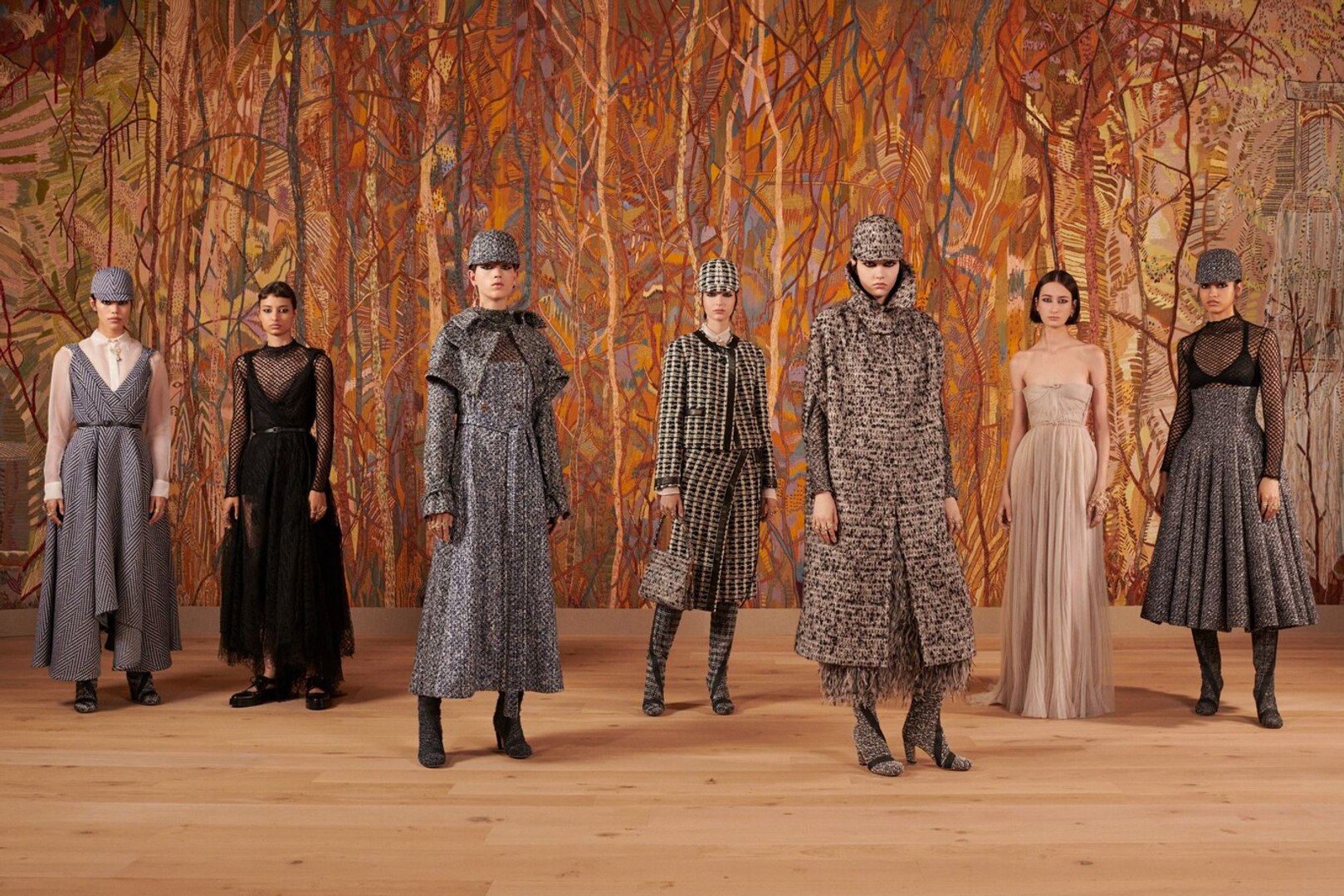 Christian Dior F/W 2021-2022 Haute Couture Show-Arrivals
