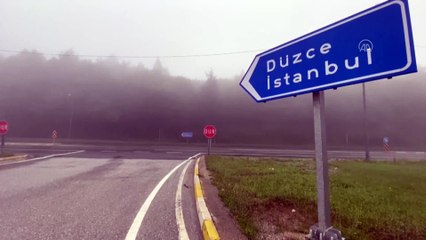 DÜZCE - Bolu Dağı'nda sağanak ve yoğun sis etkili oluyor
