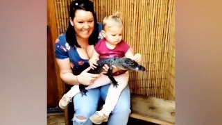 Baby Playing With Animals At The Zoo - Funny Video