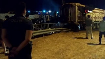 Kamyon sürücüsü kazanın ardından yanarak can verdi