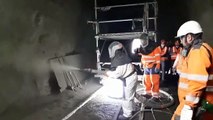 Travaux sur la ligne des horlogers : bétonisation de la paroi du tunnel de Remonot