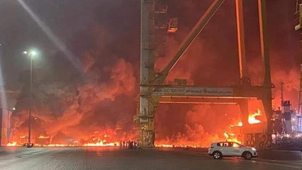 Dubai'de büyük patlama! Alevler gökyüzünü aydınlattı