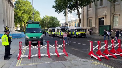 LONDRA - Taraftarlar İngiltere-Danimarka yarı finalini Vinegar Yard’da izledi