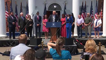 ترامب يعلن ملاحقات بحق فيسبوك وتويتر وغوغل ومدرائها