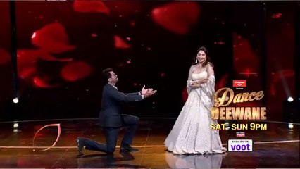 Dance Deewana; Madhuri Dixit & Anil Kapoor romance brings fire on stage | FilmiBeat