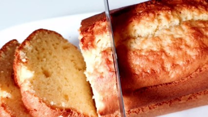 Si vous avez du yaourt, préparez ce gâteau super moelleux! 