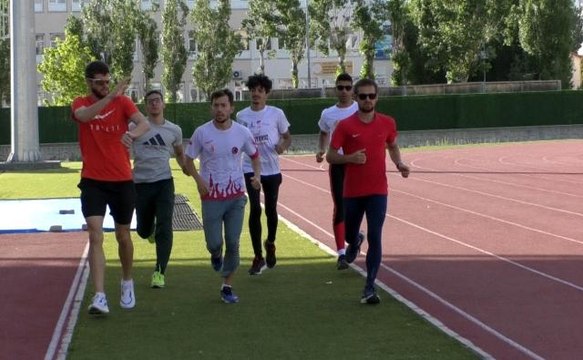 İşitme Engelliler Atletizm Milli Takımı Dünya Şampiyonası hazırlıklarını Kars'ta sürdürüyor