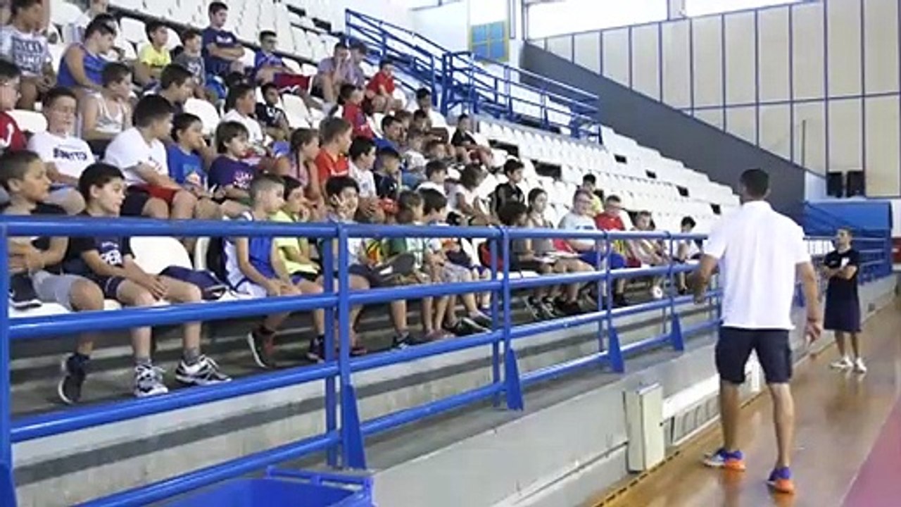 Ο Κώστας Τσαρτσαρής στη Λαμία για το καμπ «Μπάσκετ...στην Περιφέρεια»